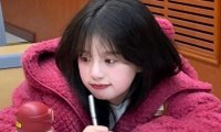 兄弟两个人一前一后离家出走 这个家没法儿待了