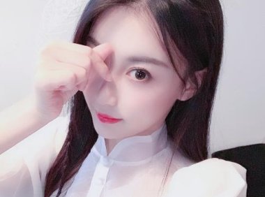 不满未婚夫的控制欲,她几番逃离却次次失败