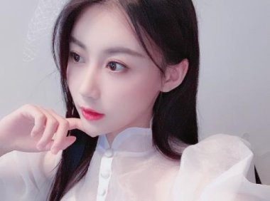 带着闺蜜跟男朋友多人运动玩耍 我真的太傻了