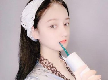 男生把我带到学校没人的地方,果然没我想的那么简单