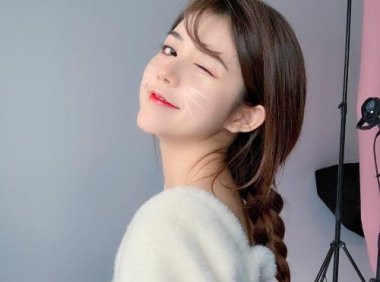 女孩对你有好感的暗示和动作 通过四点识别