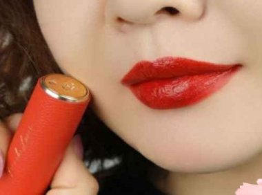 兰蔻196粉金管和黑管的区别 兰蔻196红管和黑管的区别