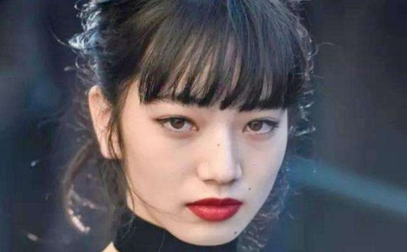 什么是厌世少女脸 给人一种冷酷疏远的感觉