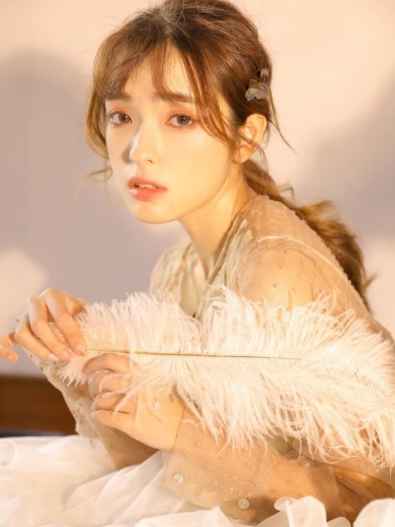 仙气飘飘清纯美少女透视长裙唯美动人