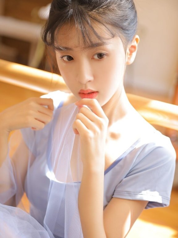 舞蹈美女气质优雅恬静端庄写真图片