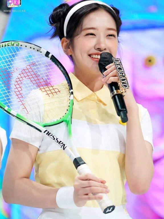 韩国女星安宥真美图粉嫩腮红!穿出了美少女即视感