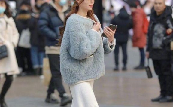 重庆贵妇级别街拍值得参考，2种搭配思路太高级