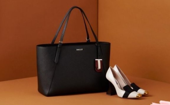 bally和哪个品牌是一种等级 bally是哪个国家的品牌