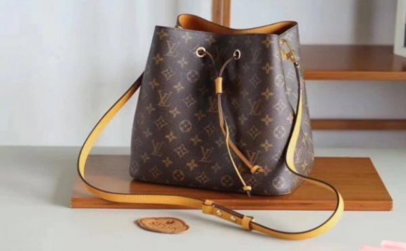 lv四大金刚都是哪几款图片 人生第一个lv包都是什么样的