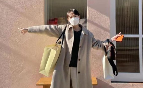 春天推荐十套保暖式穿搭，兼顾温暖与时尚