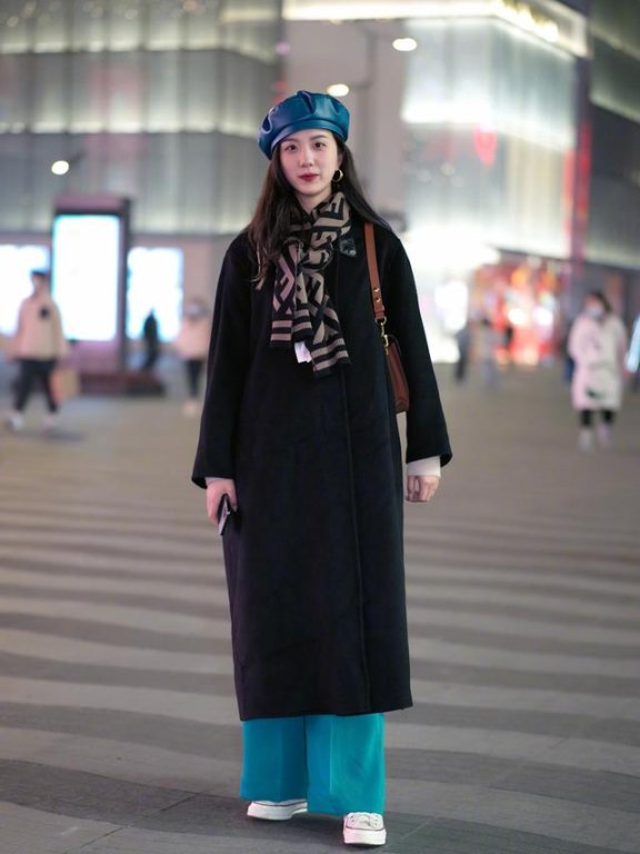 黑色穿着不够惊艳？看杭州潮人街拍大气时尚很有型