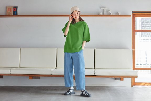 T 恤+大学T日本热销近万件,GU SWEAT T系列究竟有多红?