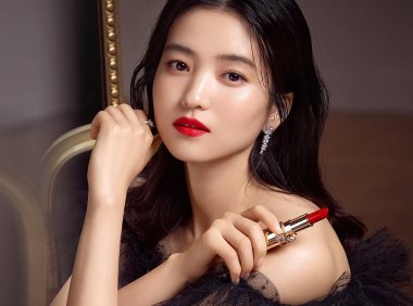 从热血高中生到时尚杂志,让人爱上百变魅力的金泰梨