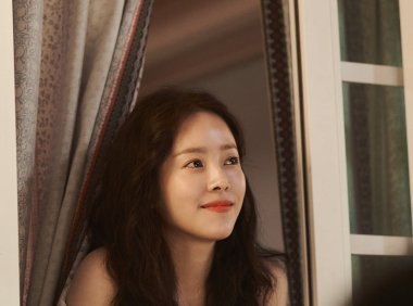 看了《我们的蓝调时光》后,心心念念韩志旼的可爱羊毛卷