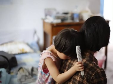 带着儿子的单亲妈妈为什么再婚率最低?原因既心酸又现实