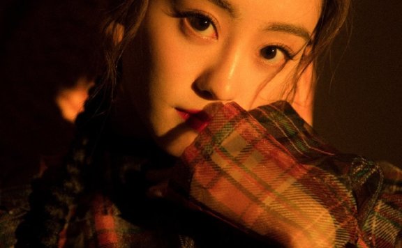 影视女演员祝绪丹时尚杂志精致面容封面图片写真