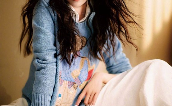 CC宋妍霏微醺妆红秀封面 宋妍霏个人资料简介图片