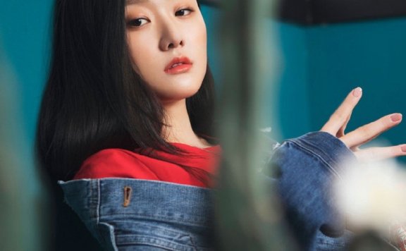 袁雨萱一年级 内地女演员袁雨萱时尚杂志封面