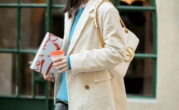 上海街拍能有多高级，时髦新潮有个性，风格还多变