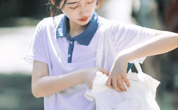 邓恩熙的制服诱惑太美丽!微微一笑很倾城