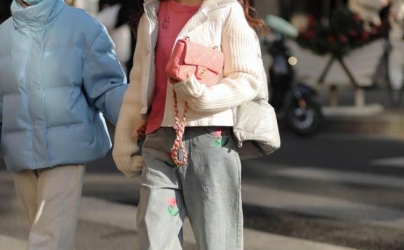 上海街拍：潮人穿搭自然高级，非常值得借鉴！