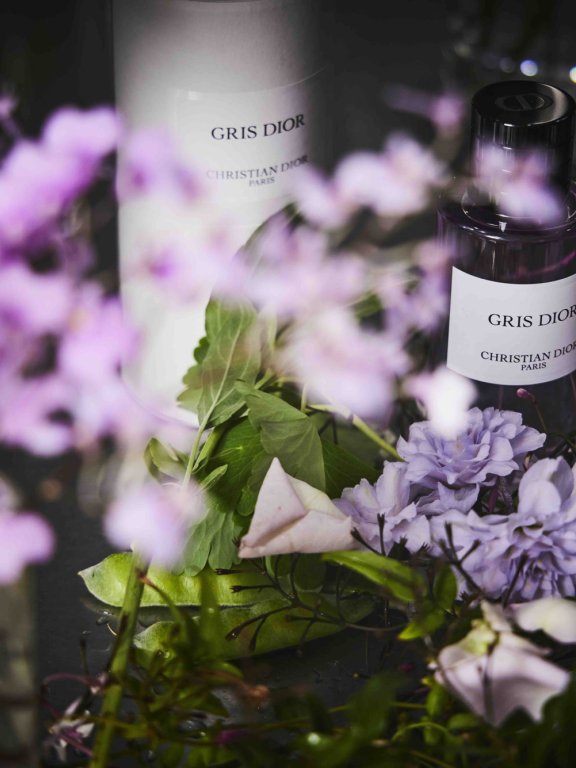 花艺与香薰的绝妙结合:Dior携手花艺师东信康仁诠释全新香氛之作