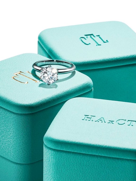 属于我们:Tiffany&Co. 小蓝盒新客制化服务,心已被收服!