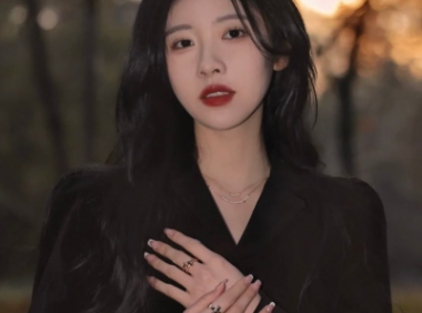 这是教室轻一点啊 几个学长一起不停的要我