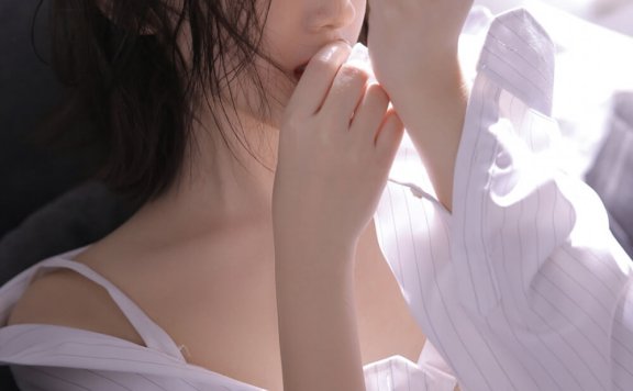 纯欲风小姐姐红唇雪肤明眸皓齿精致漂亮图片