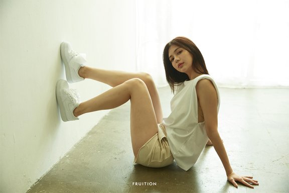 Nike 梦幻纯白蝴蝶结版Air Force 1,漂亮的让女生心动不已!