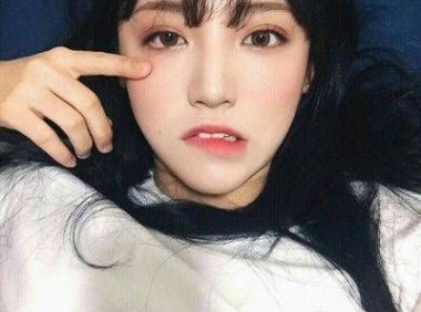 女同学穿丝袜玩我下面 还诱惑我跟她回家
