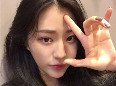 女生初吻后出现的三种表现(会表现的害羞紧张)