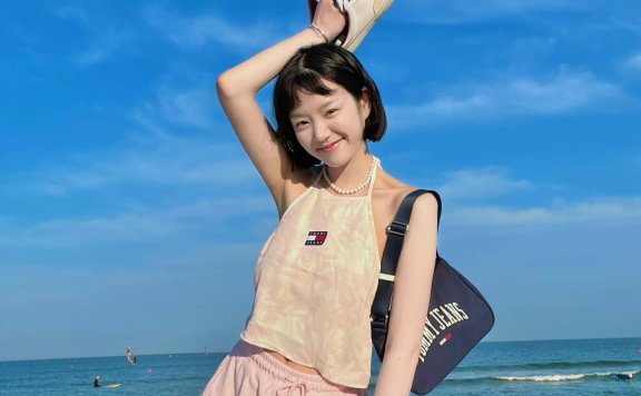 一刀切短发+齐刘海，漫画短发今年依然受欢迎