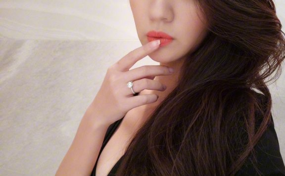 安以轩个人资料 美女明星安以轩自拍美照