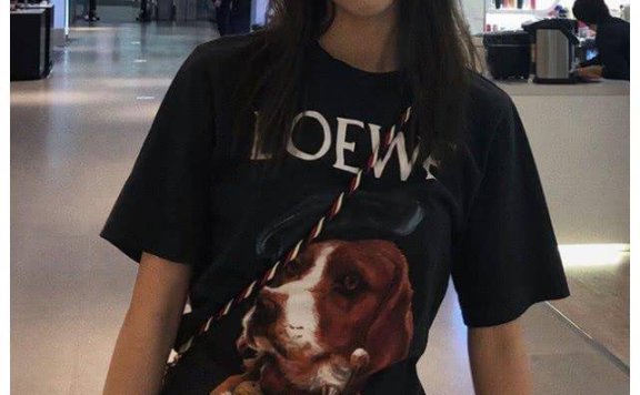 宣璐机场街拍:用原相机拍照力证腿长,不料意外暴露真实腿围!