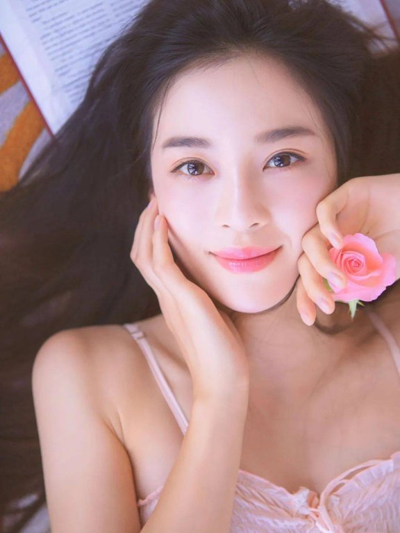 美女赵樱子炮轰网友骂她!曾演众多惊艳角色难怪没爆红