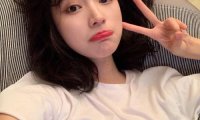随着马儿的奔跑而深入 他的撞击也越来越重