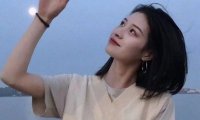 在停车场要了女朋友三次 直到妈妈打电话才放开她