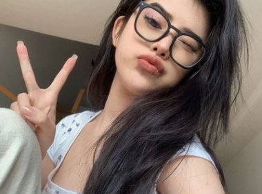 教室停电不要了太深了 和学长在楼梯间玩好刺激