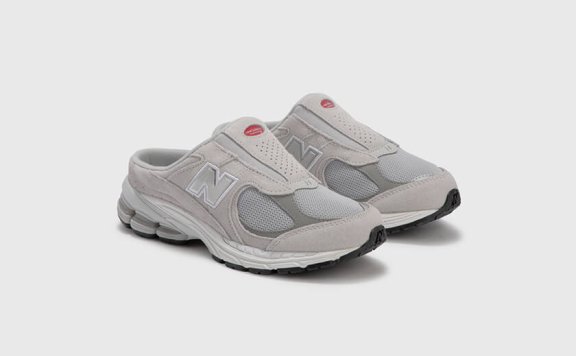 时髦女生抢购鞋型：New Balance再次为2002R Mule推出多款新配色！