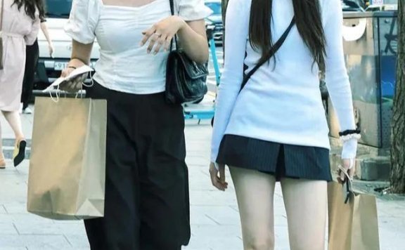 看了韩国素人街拍,我不再身材焦虑了