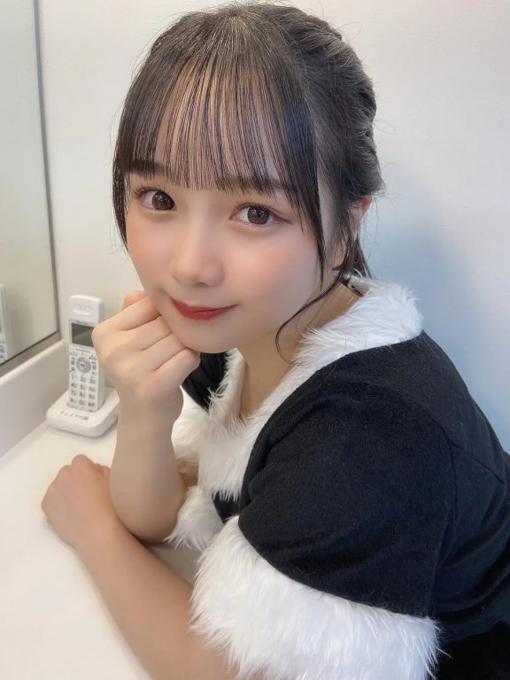 可爱到创出新词的19岁写真新星池本しおり