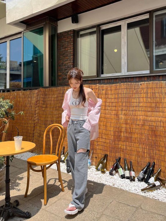 发尾越翘越好看，不守规矩的羽毛包包头，现在韩国女生都在绑