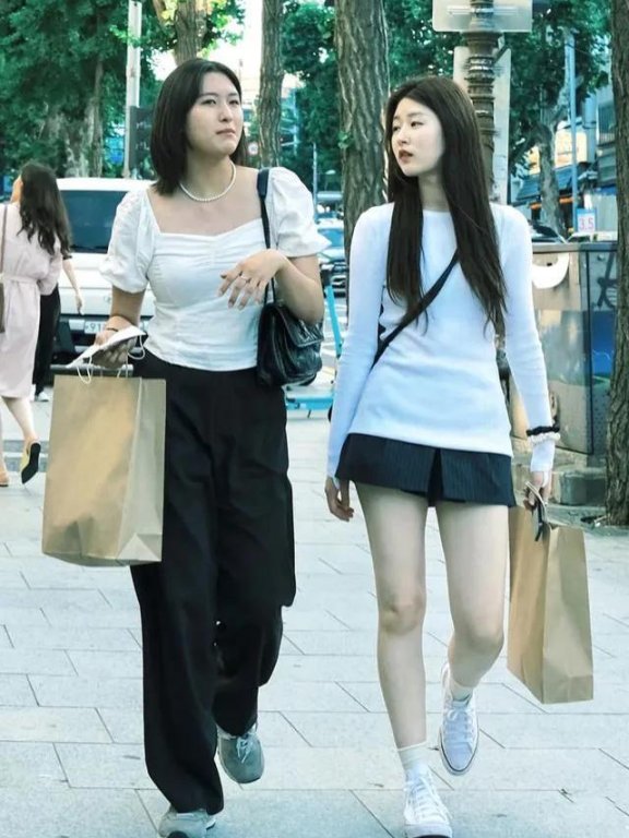 看了韩国素人街拍,我不再身材焦虑了