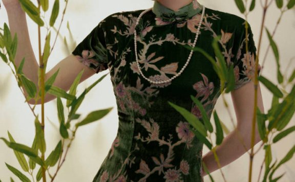 程潇旗袍写真尽显古典韵味!曼妙身材美得令人窒息