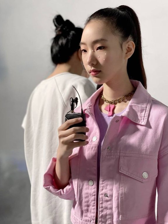 韩国人对小S女儿Elly很好奇！除了上热搜，更是长得像金高银！