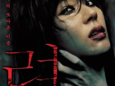 经典好看的鬼片8部 闪灵是难以超越的经典，山村老尸更吓人