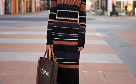 深秋杭州街拍:女生有的穿短裙有的还在穿露脐装,北方真学不来