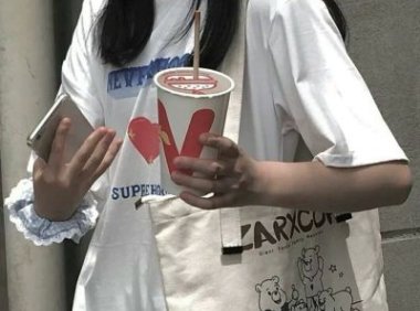 娶个媳妇全家人一起用 一家人一起做那个