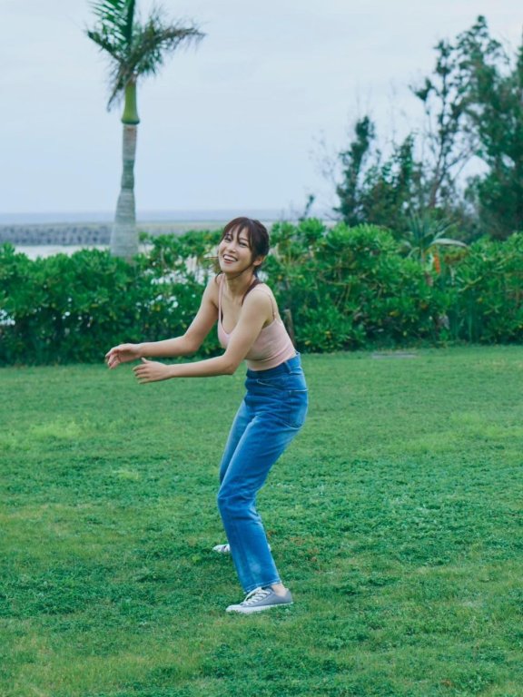鹫见玲奈:露出美丽的大腿“感动的美丽”“太可爱了!!”